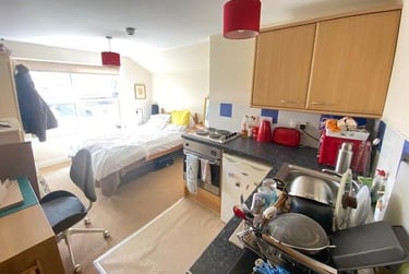 1 bed studio, 18 Camden Street, City Centre, Plymouth, PL48NW - Image 4